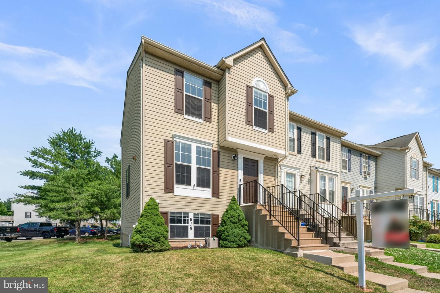 916 Pirates Court, Edgewood