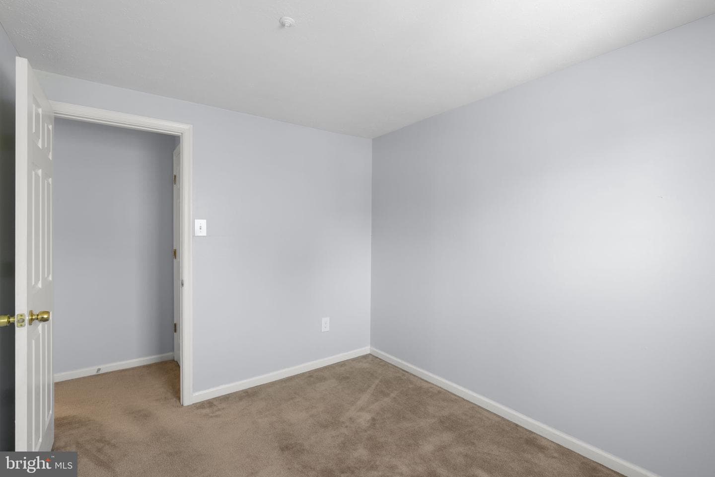 916 Pirates Court photo 27