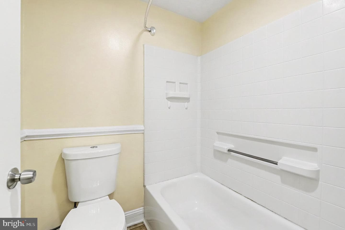 683 Towne Center Drive photo 22