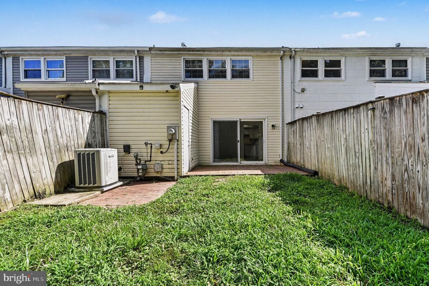 683 Towne Center Drive photo 25