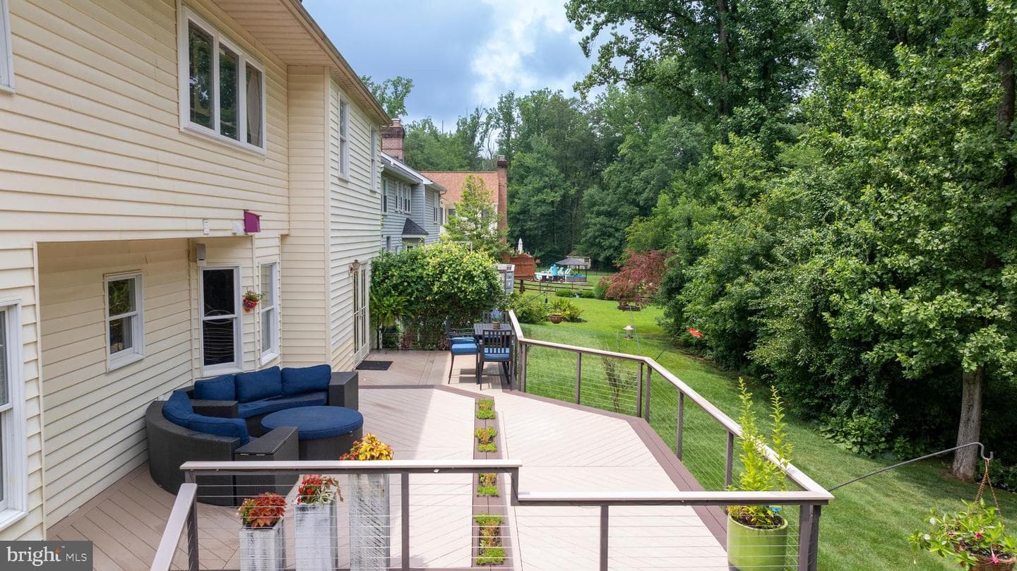 1009 Longstream Court photo 58
