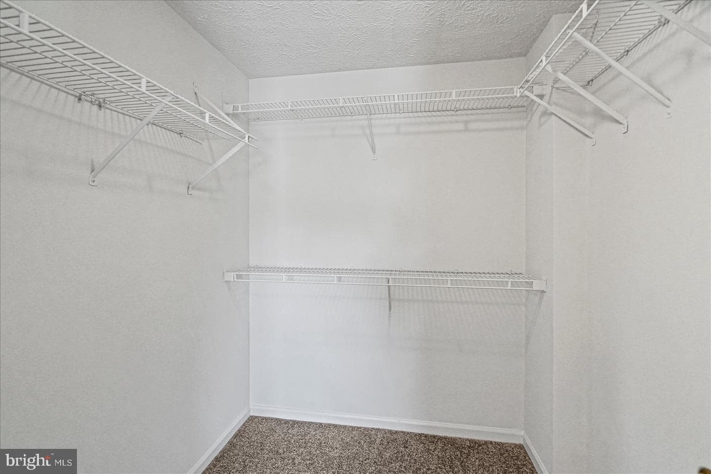 1109 Oakwood Lane photo 22