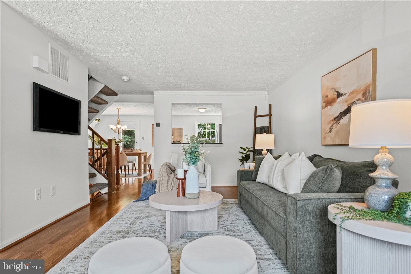 1109 Oakwood Lane photo 4