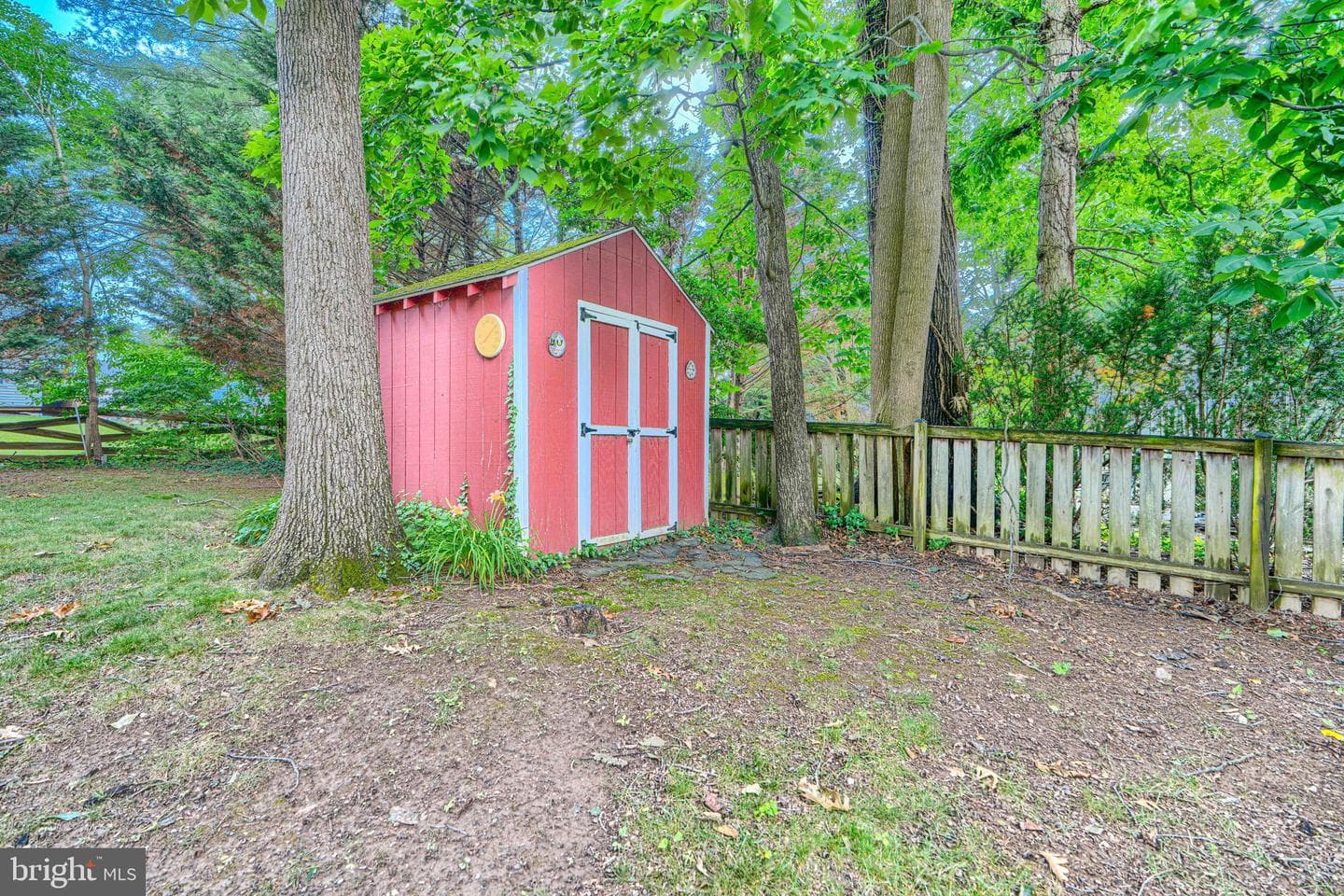 617 Southwarke Road photo 61
