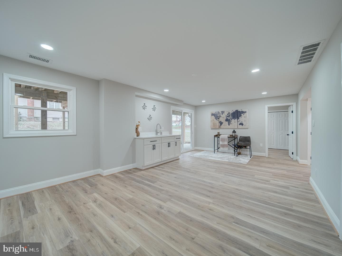 408 Garnett Road photo 30