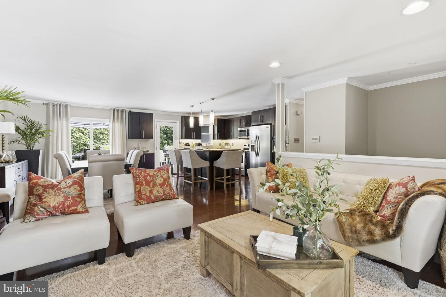 303 Bright Oaks Drive photo 6