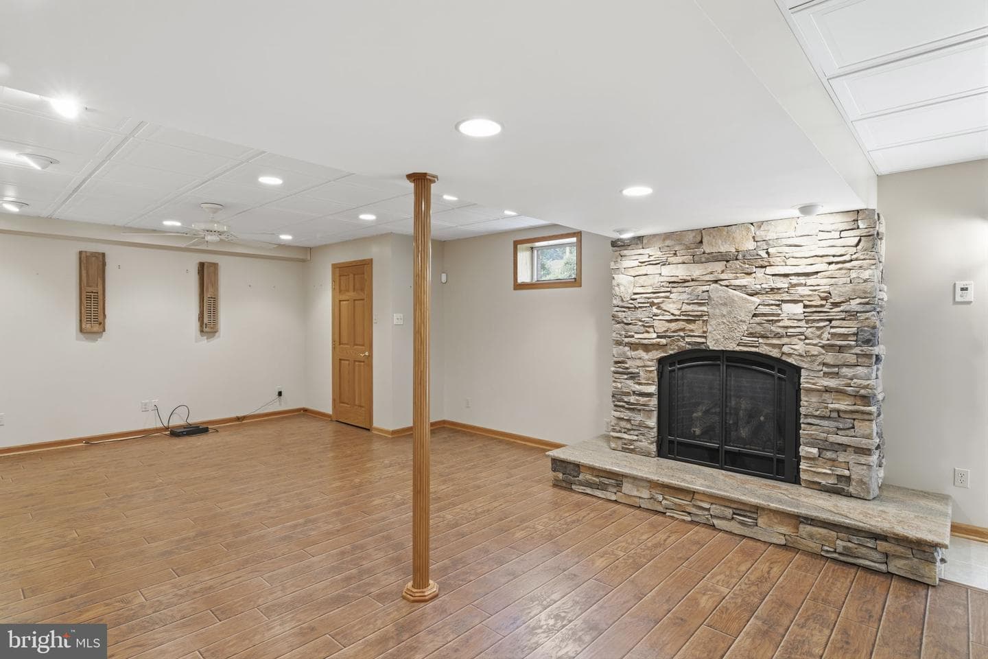 702 Glen Court photo 53