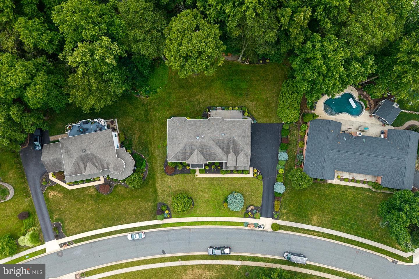 702 Glen Court photo 64