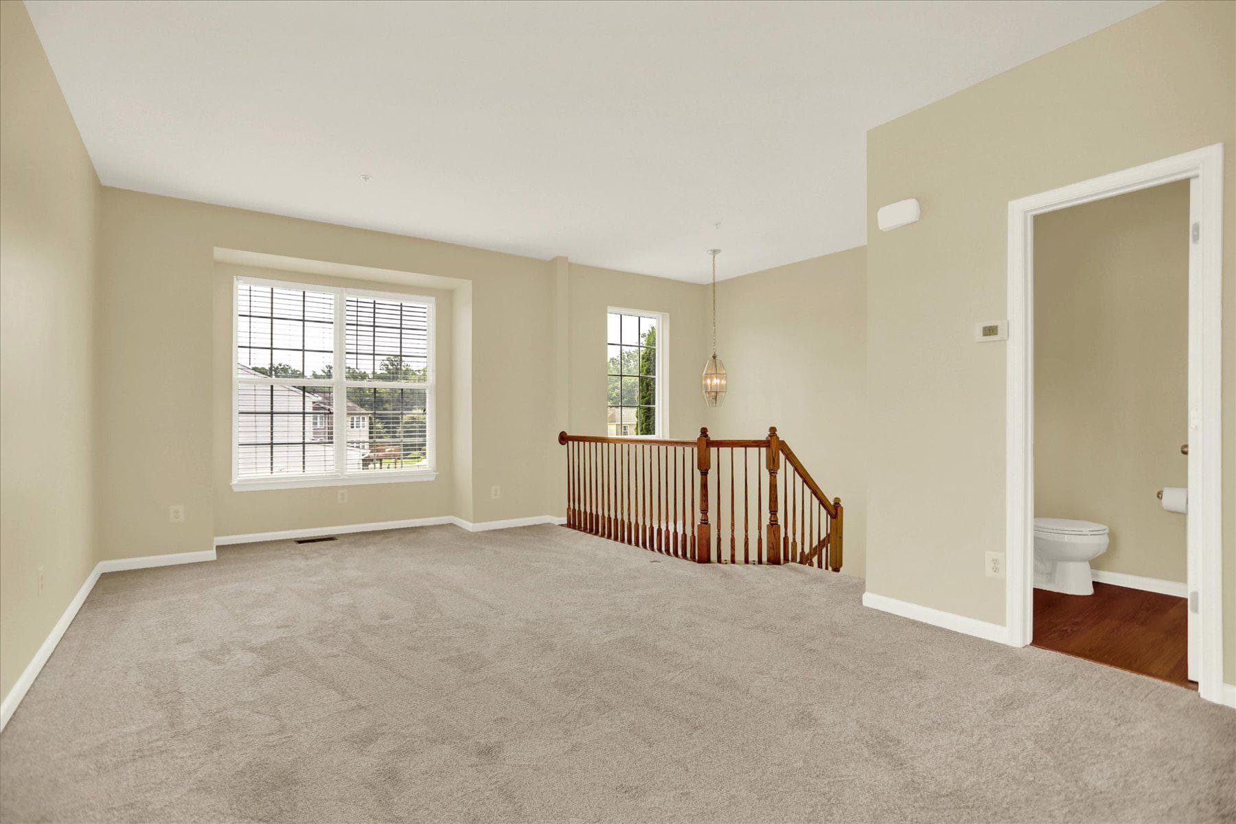 634 Snowberry Way photo 16