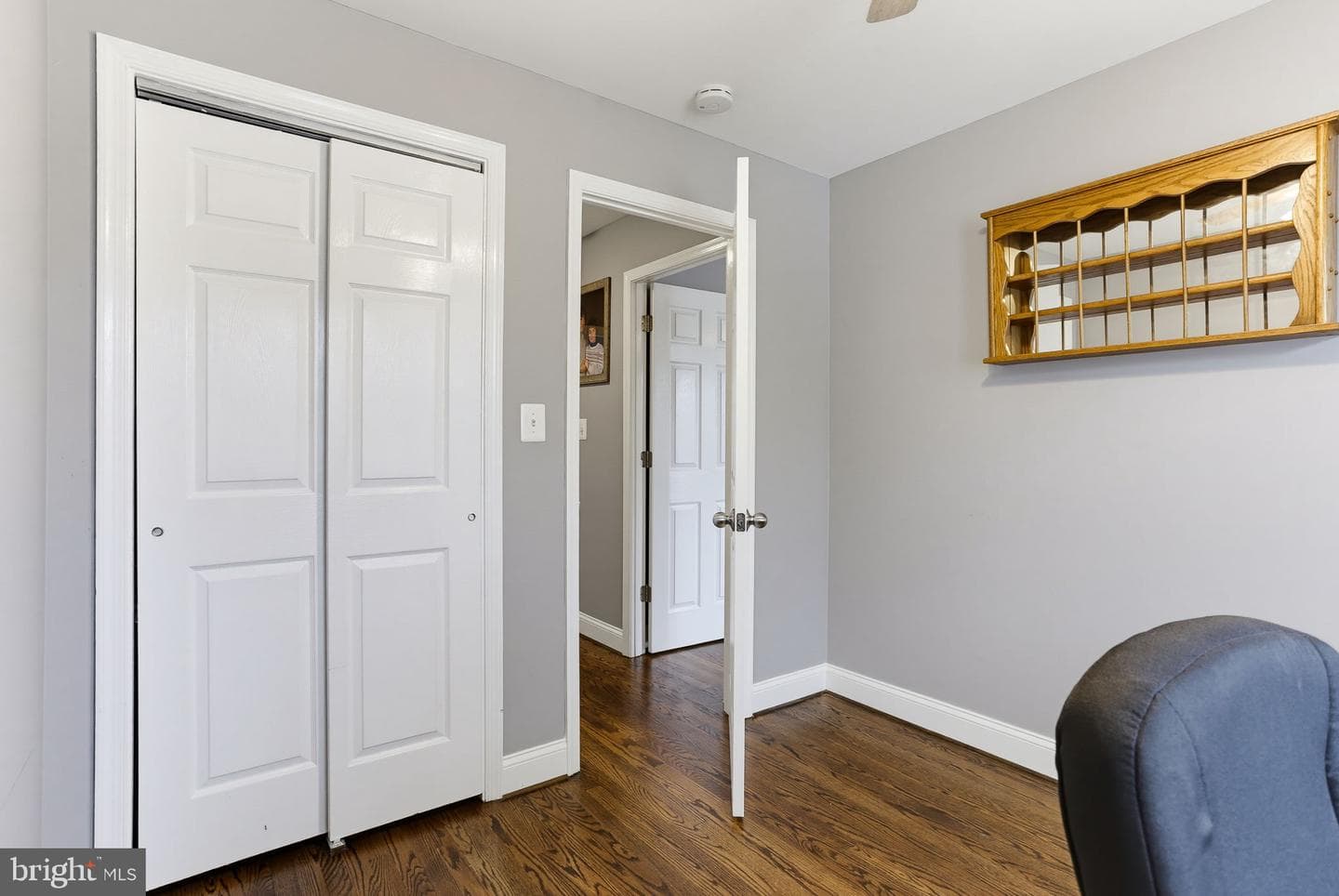 645 Walker Street photo 23