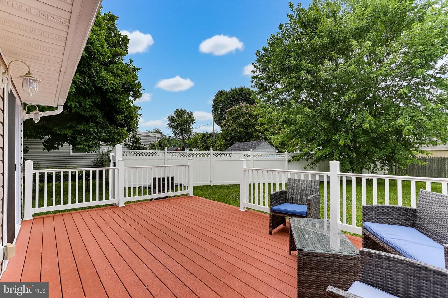 645 Walker Street photo 26