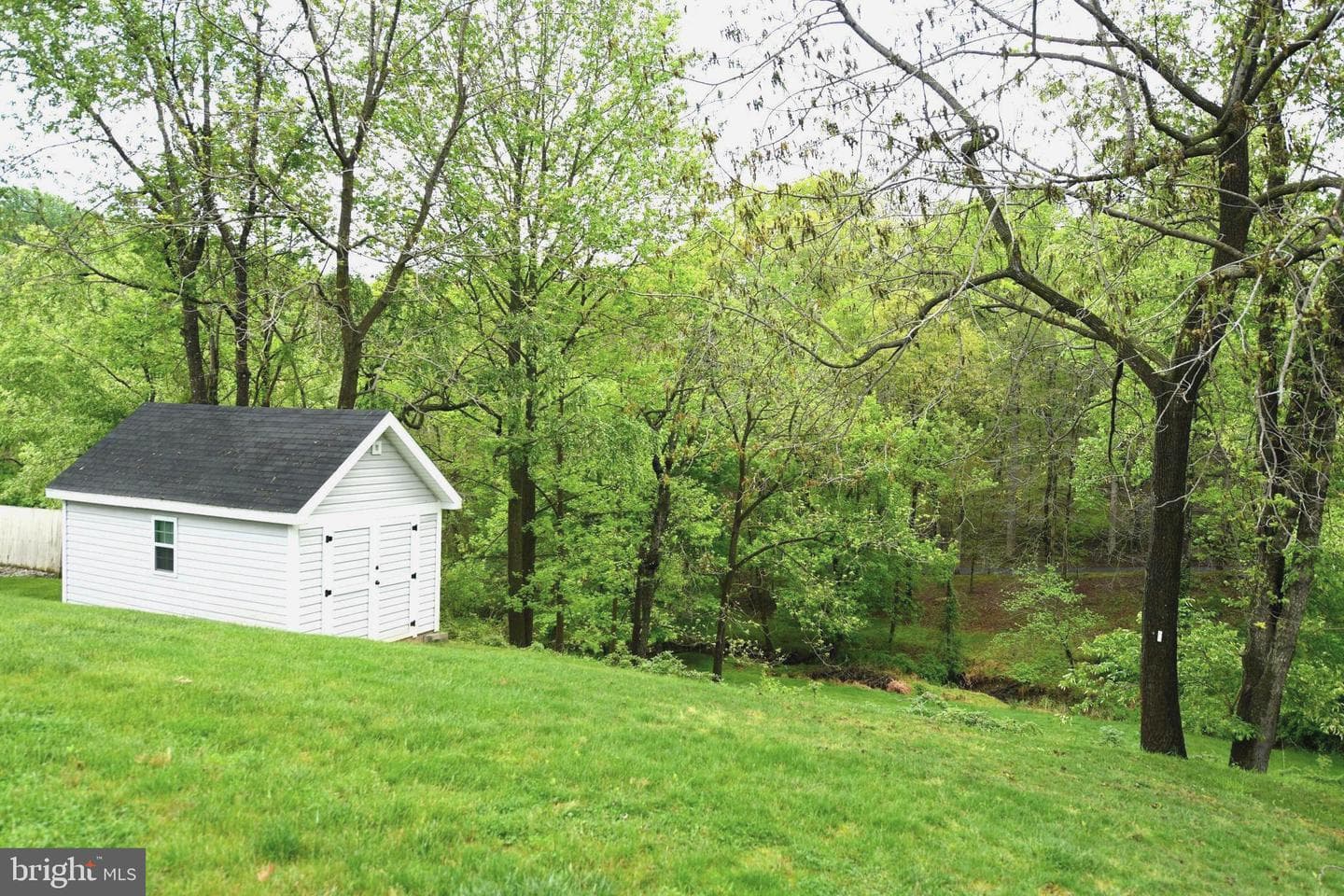 305 Rolling Knoll Drive photo 34