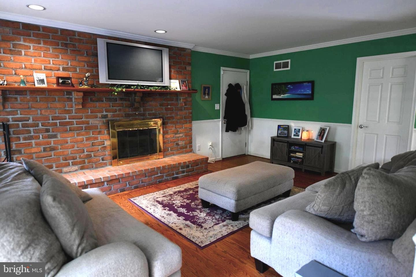 305 Rolling Knoll Drive photo 9