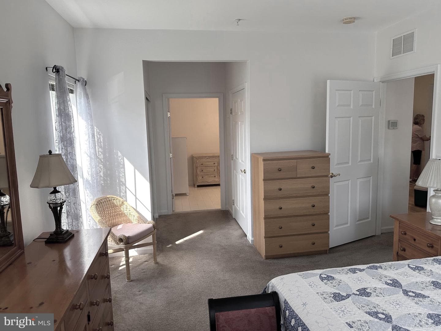 130 W Broadway #1e photo 21