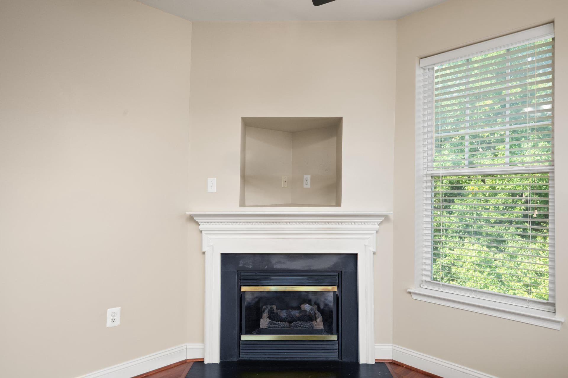 1603 Martha Court #402 photo 21