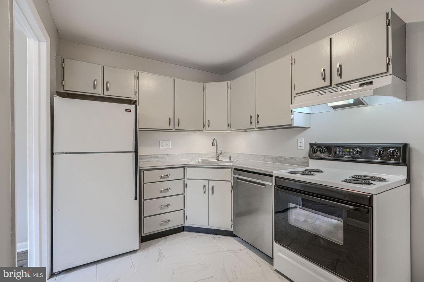 227 Crocker Drive #b photo 13