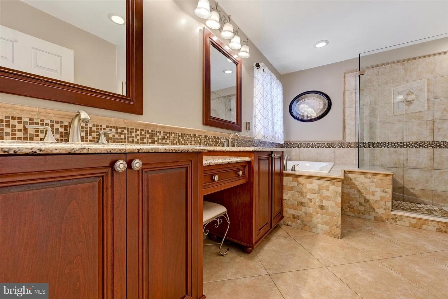 316 Woltham Court photo 24