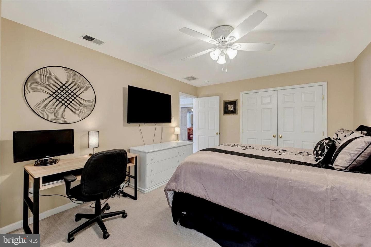 316 Woltham Court photo 29
