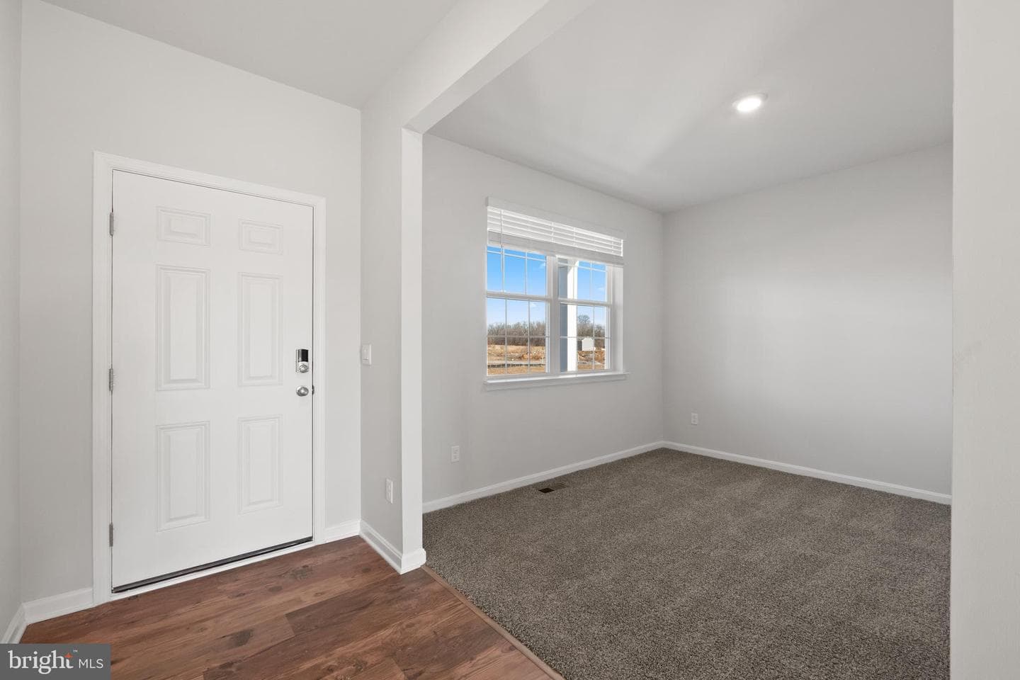 814 Spikeresh Way photo 10