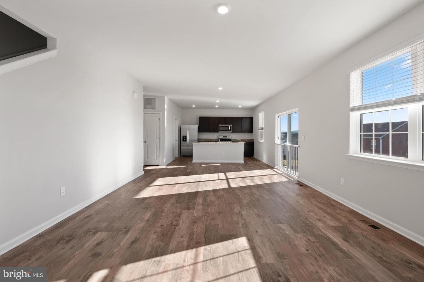 814 Spikeresh Way photo 5
