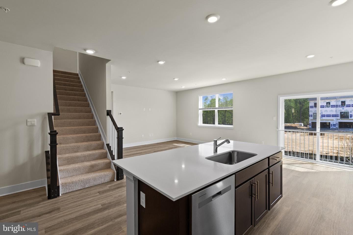 807 Spikeresh Way photo 10