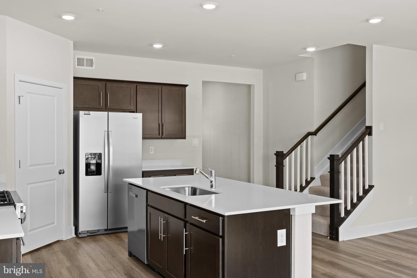 807 Spikeresh Way photo 13