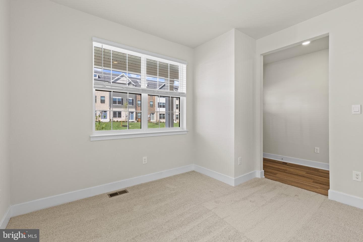 807 Spikeresh Way photo 7