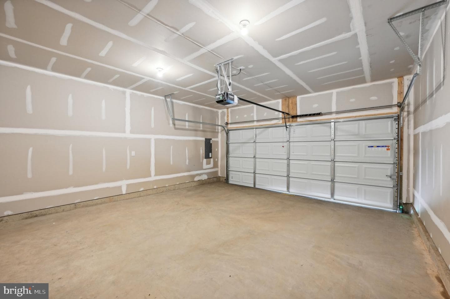 702 Managrass Drive photo 40