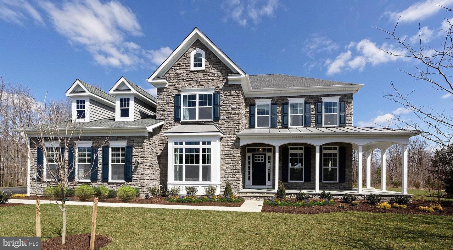 8333 Grove Angle Road photo 3