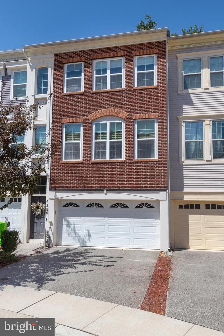 9380 Rock Ripple Lane photo 2