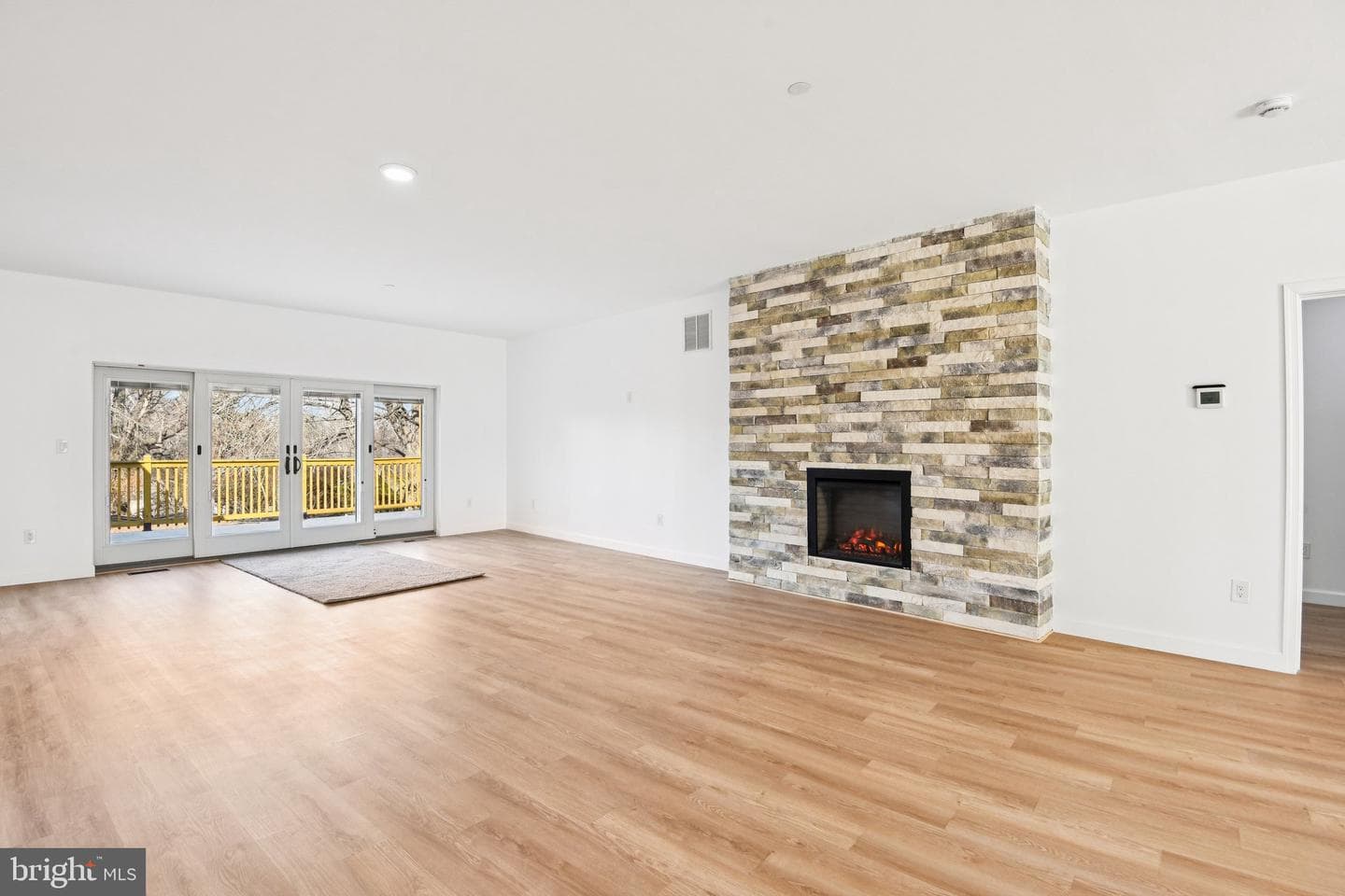 8325 Grove Angle Road photo 10