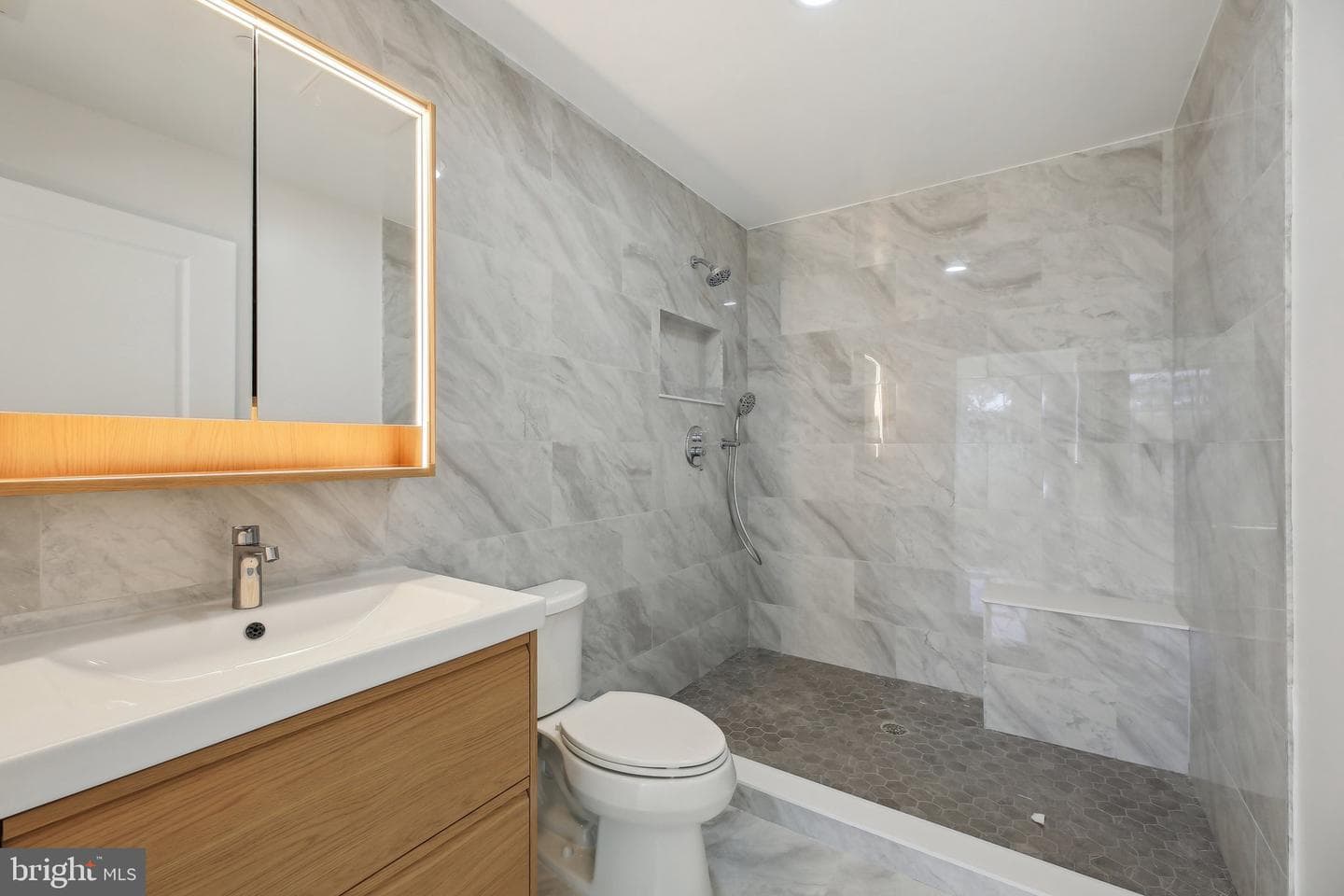 8325 Grove Angle Road photo 49