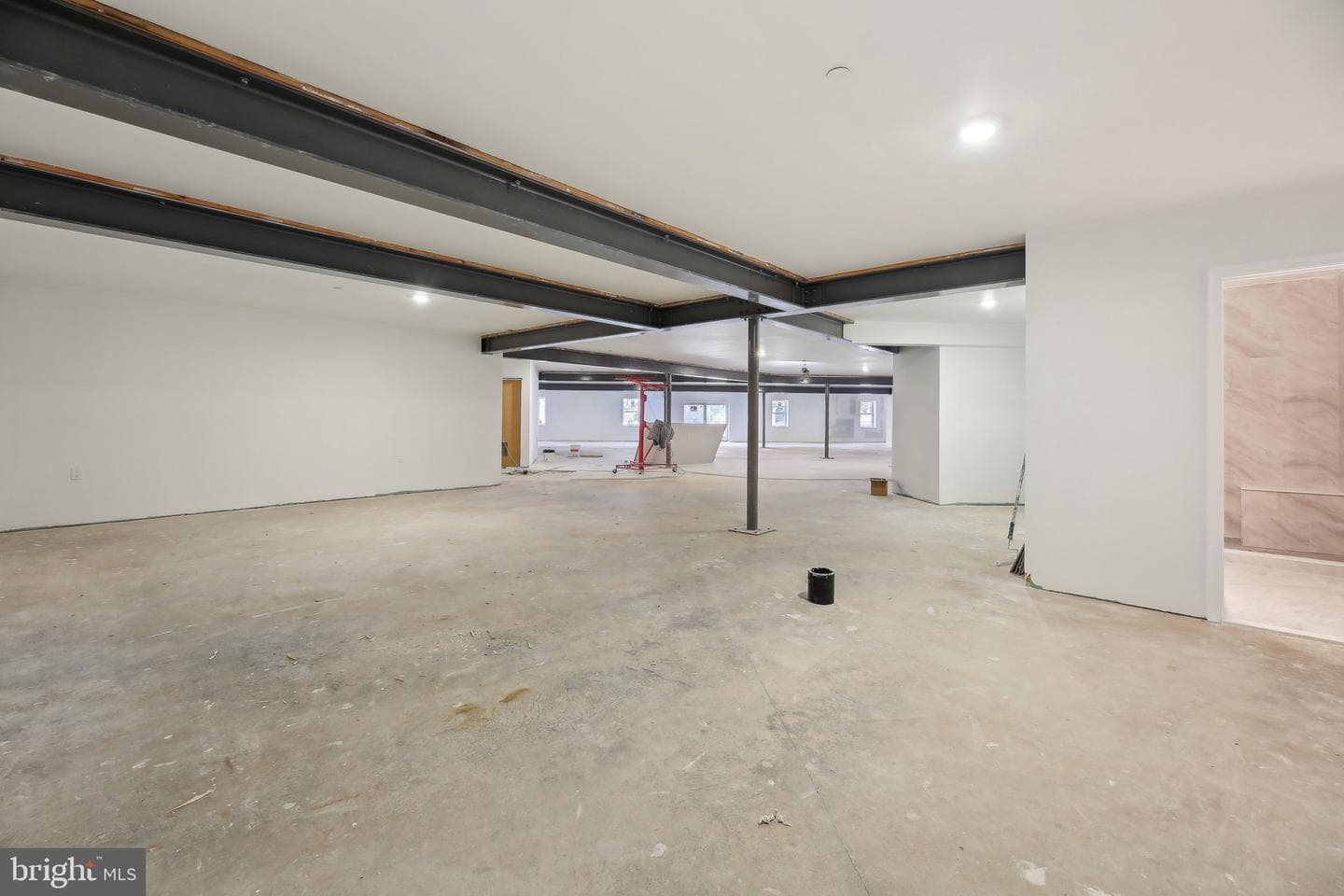 8325 Grove Angle Road photo 58