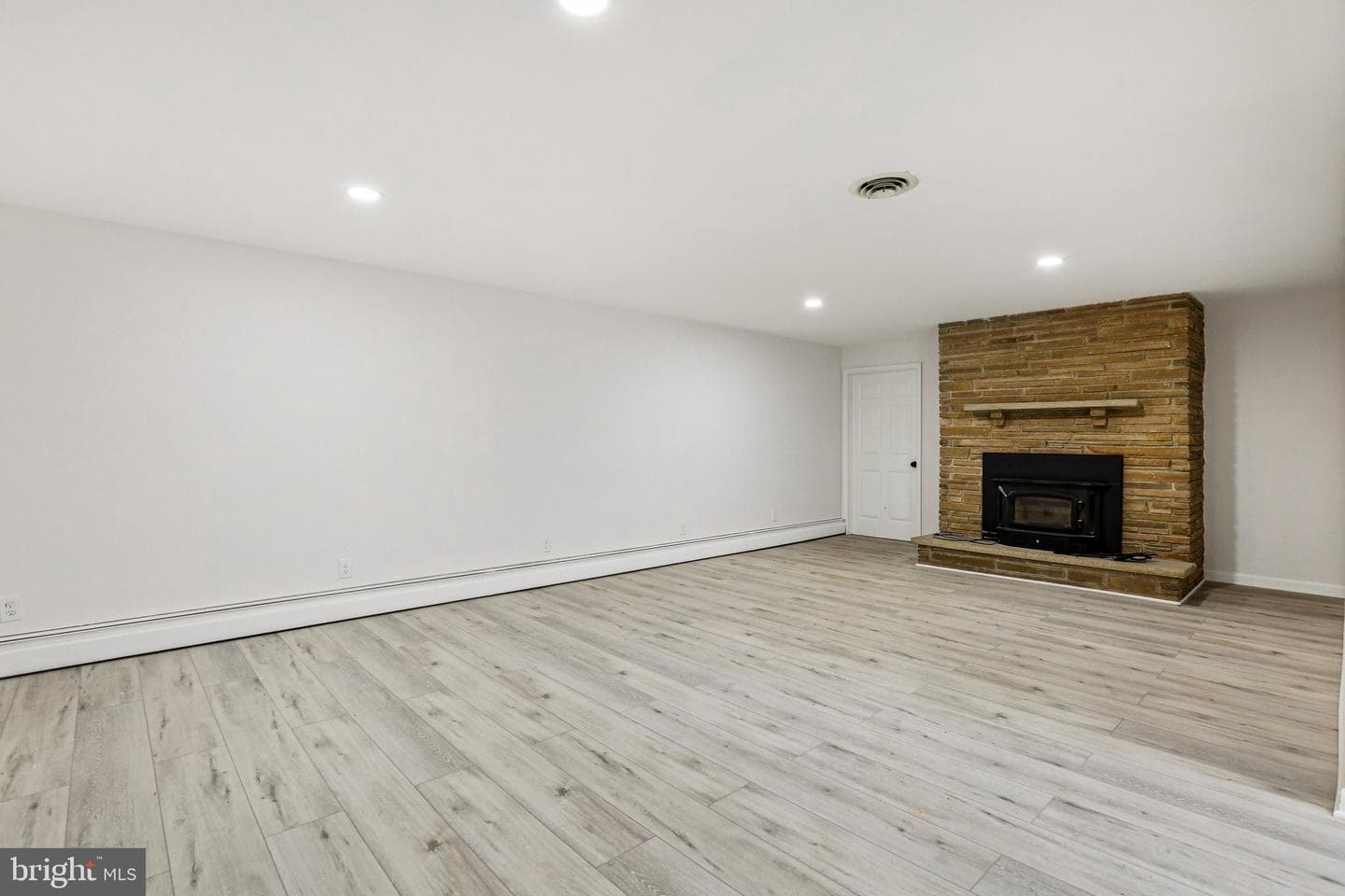 15474 Roxbury Road photo 29