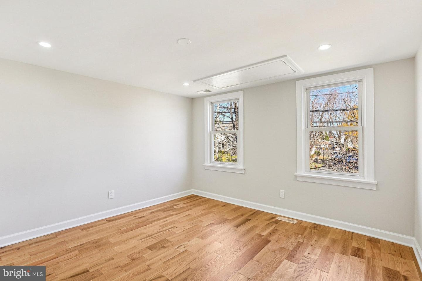 10571 Scaggsville Road photo 37