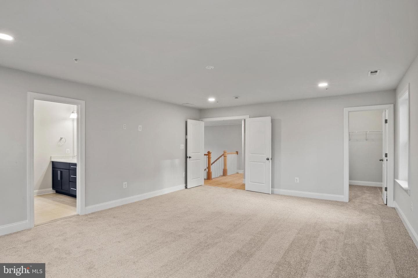 4496 Ilchester Road photo 33