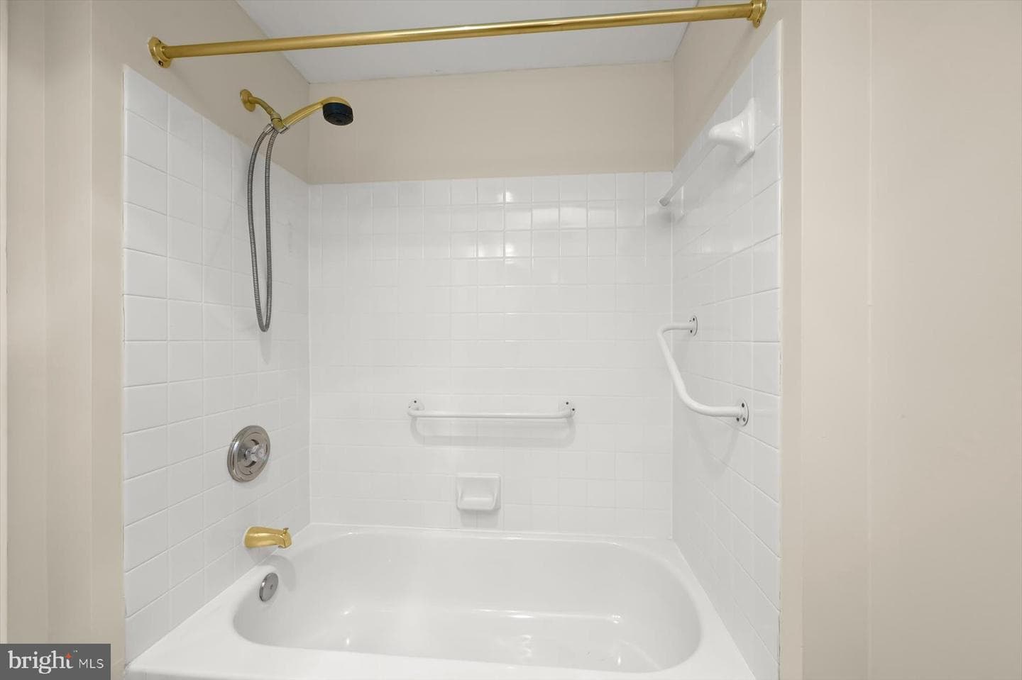 10001 Windstream Dr # 404 photo 27