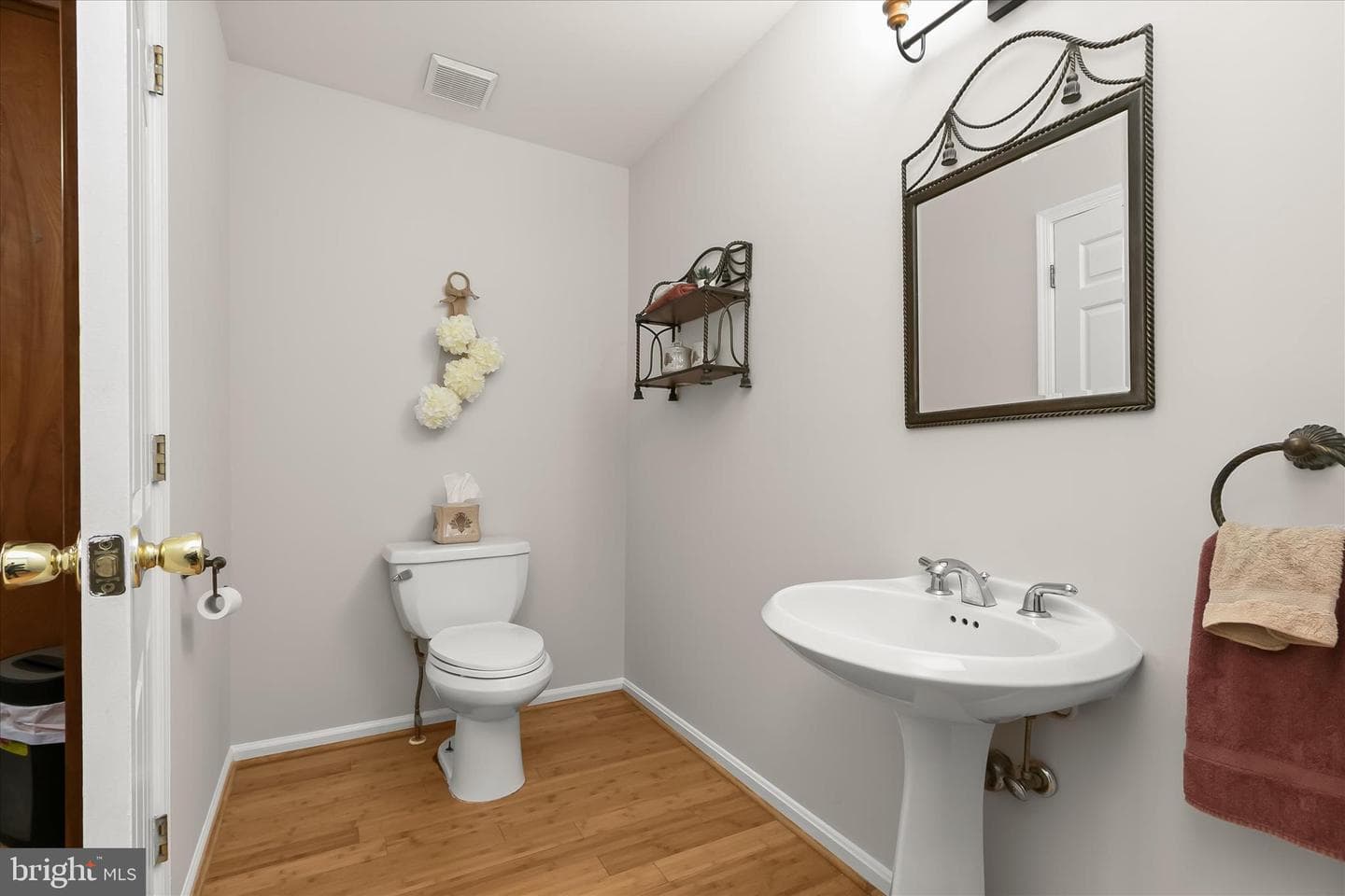 9606 Casper Court E photo 37
