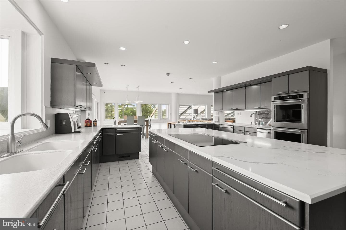11802 Farside Road photo 35