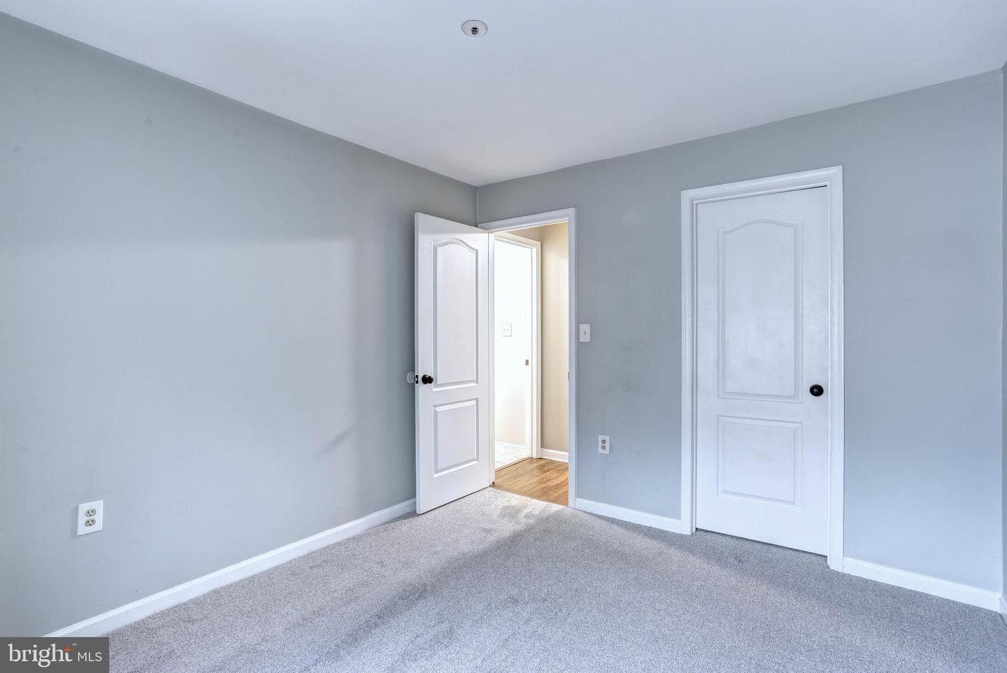 8388 Montgomery Run Road #c photo 15