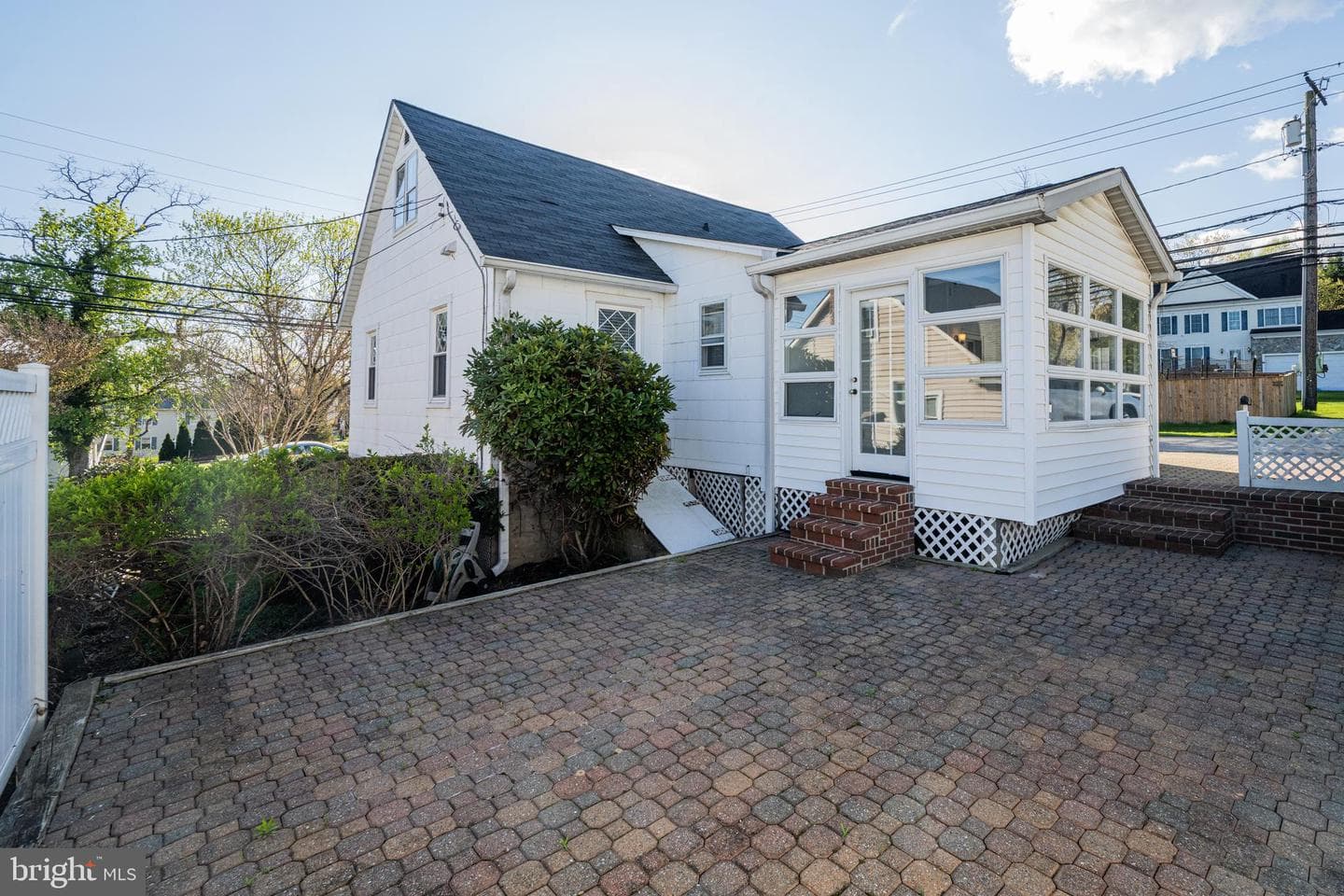 7362 Montgomery Road photo 5