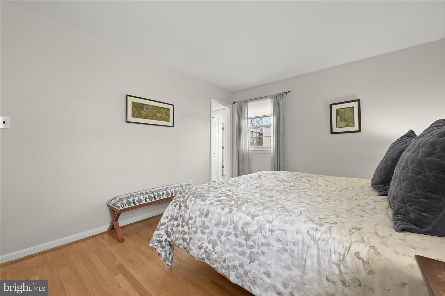 6642 Seneca Drive photo 30