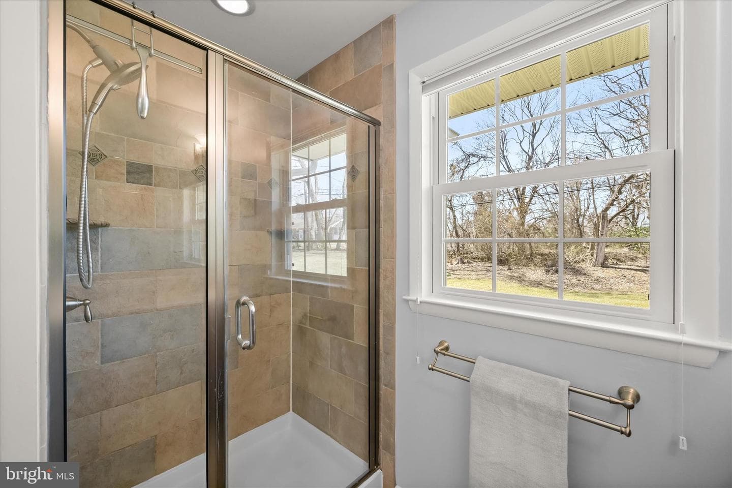 6642 Seneca Drive photo 33