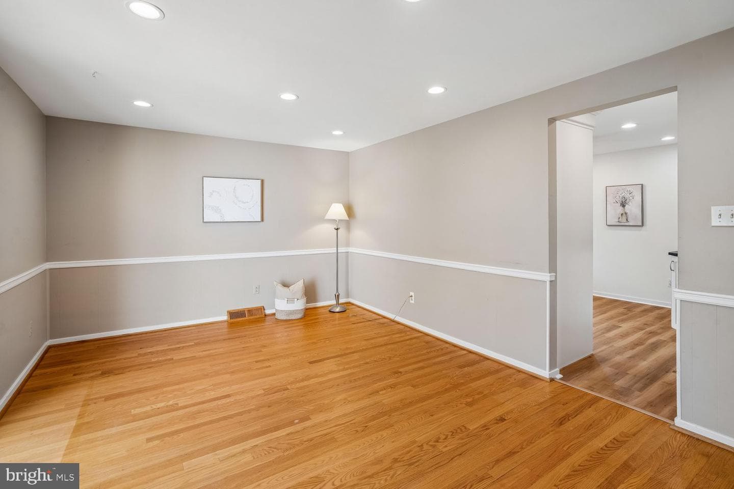 5209 Windmill Lane photo 20