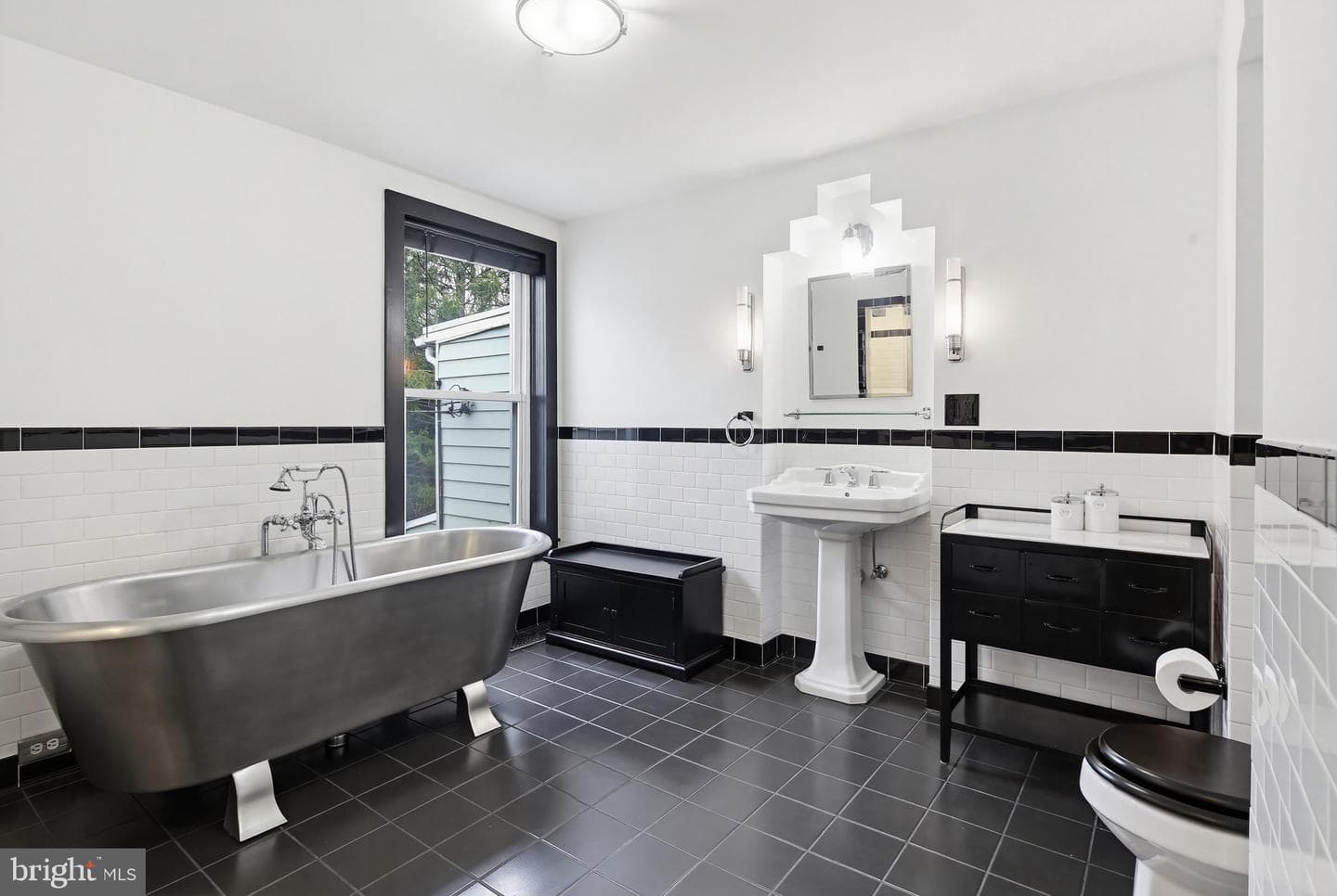 8556 Frederick Road photo 25