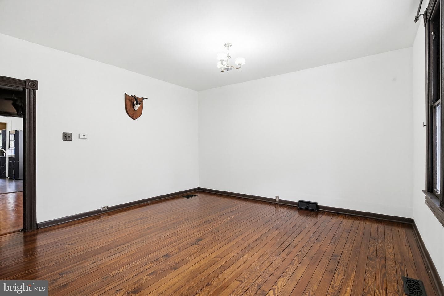 8556 Frederick Road photo 5