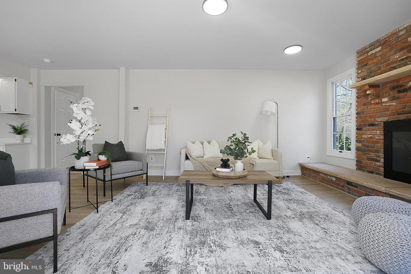 10390 Stansfield Road photo 16
