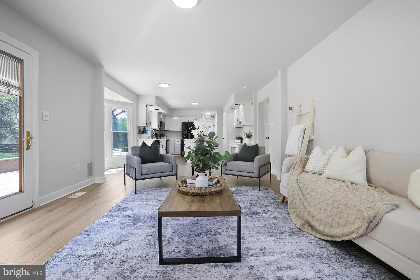 10390 Stansfield Road photo 18