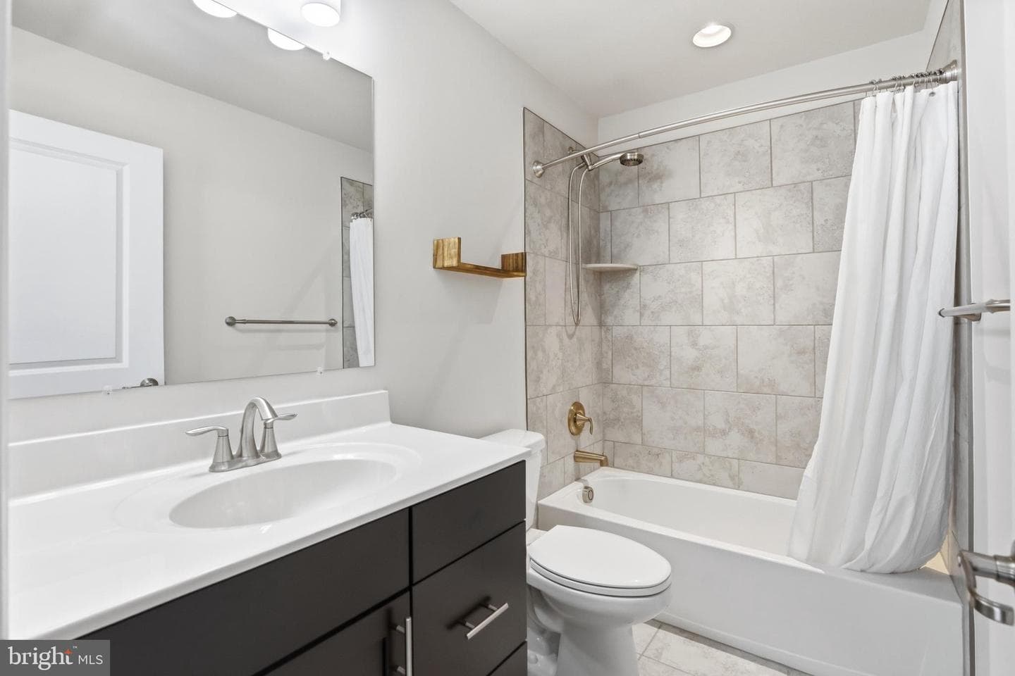 7140 Banbury Drive photo 24