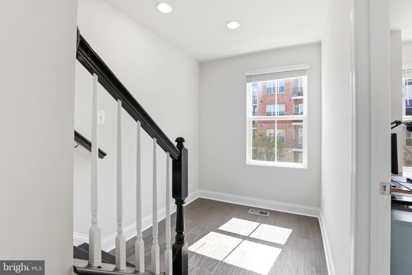 7140 Banbury Drive photo 25
